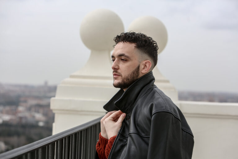 C.Tangana, tras la polémica de su vídeo en Toledo, lamenta la «oportunidad perdida» de que la Iglesia dijera algo moderno C.Tangana, tras la polémica de su vídeo en Toledo, lamenta la «oportunidad perdida» de que la Iglesia dijera algo moderno
