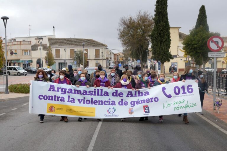 Argamasilla de Alba se moviliza contra la violencia hacia las mujeres