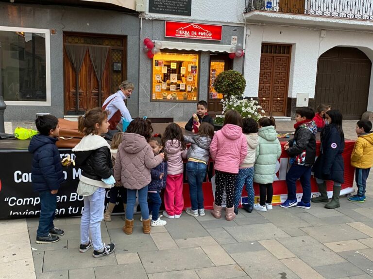 Vecinos de Bolaños de Calatrava llenaron sus calles y comercios en el «Bolaños Friday»