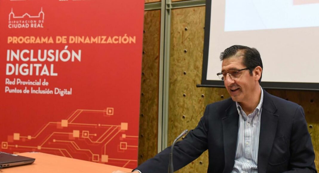 Jose Manuel Caballero, Puntos de Inclusion Digital 151121