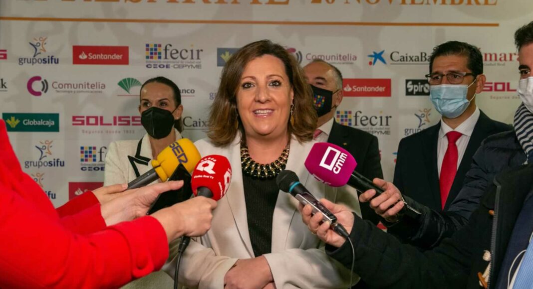 Patricia Franco en entrega premios FECIR
