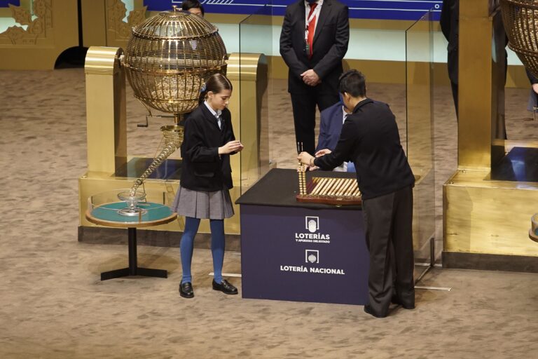 El 26.711, tercer quinto premio del sorteo, llega a Motilla del Palancar