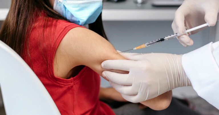 La vacunación en «La Hípica» se abre para vacunas de refuerzo a mayores de 40 años en Cuenca