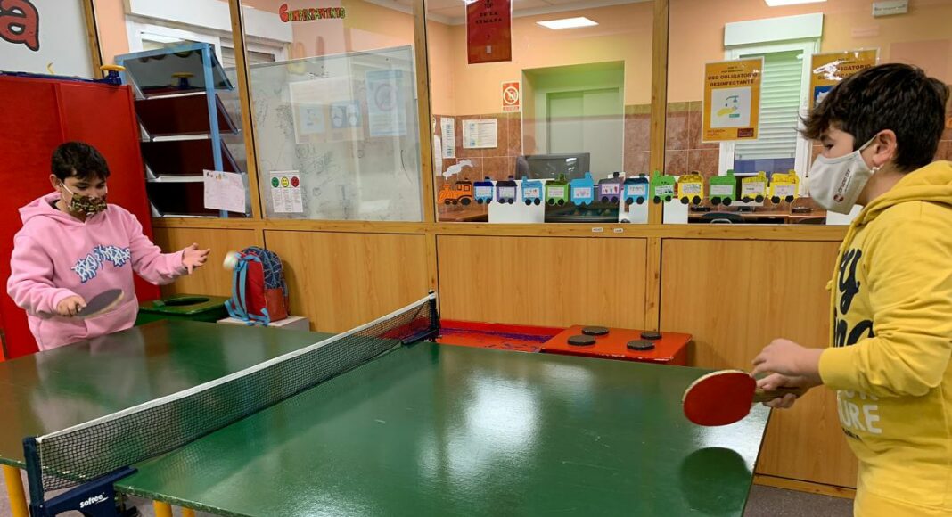 jóvenes, ocio, pinpon