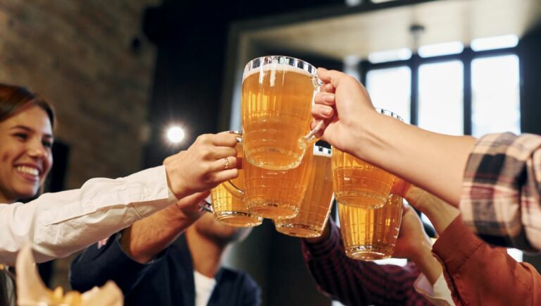 El Oktoberfest de Paulaner, fiesta cervecera popular en el mundo, llega a Cuenca por primera vez