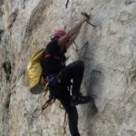 Bomberos de Cuenca consiguen rescatar a un escalador accidentado en la vía ferrata de Fuertescusa