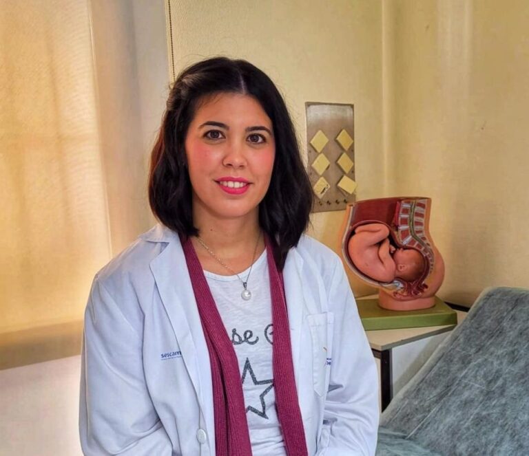Una matrona del centro de salud San Clemente se convierte en doctora con mención Cum Laude por la UCLM