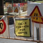 Declarada de emergencia la obra de la calle Colón de Cuenca tras un hundimiento entre la calzada y el acerado