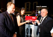 Rozalén sorprende a los albaceteños estrenando una jota dedicada a la ciudad