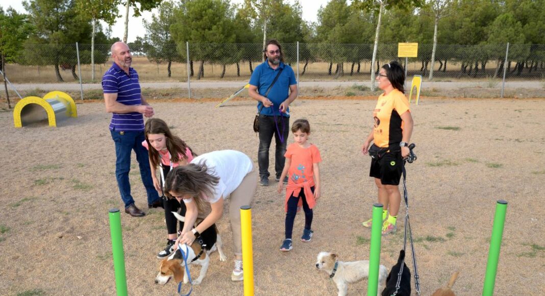 Parque canino en Argamasilla de Alba 211022