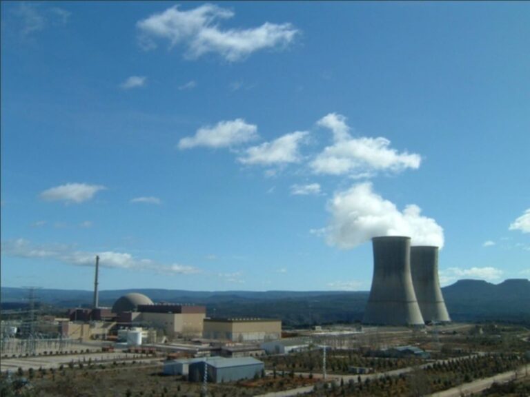 El Gobierno descarta el ATC y construirá siete almacenes temporales de residuos en cada central nuclear