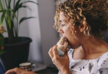 Consumo alerta por la presencia de apio y mostaza no declarado en sándwiches de huevo y bacon, vendidos en C-LM