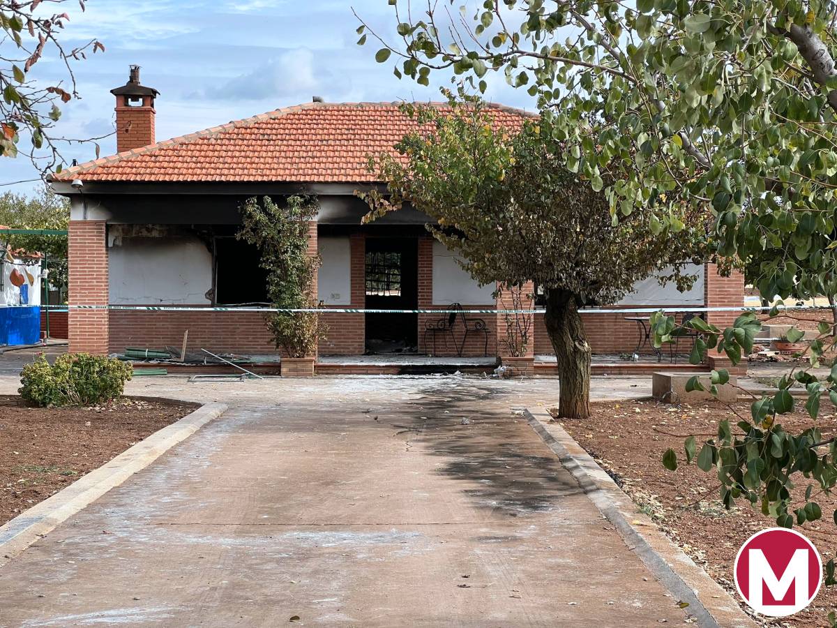 Incendio en la casa donde vivían el tirador de Argamasilla de Calatrava y su padre