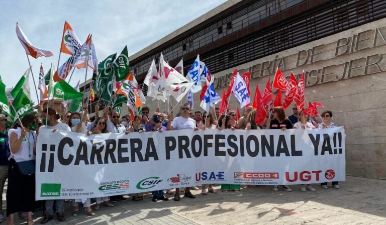 La Junta busca un acuerdo «cuanto antes» para recuperar la carrera profesional sanitaria