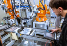 Autorizados 17 nuevos proyectos de FP Dual en 13 centros educativos de la Comunidad Autónoma