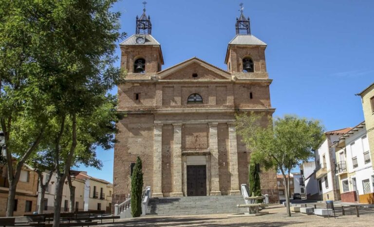 Piedrabuena despide este martes en un ambiente de «incertidumbre» a la joven muerta de forma violenta el domingo