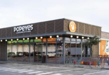 Popeyes, la cadena de pollo crujiente, abre su primer restaurante en Toledo