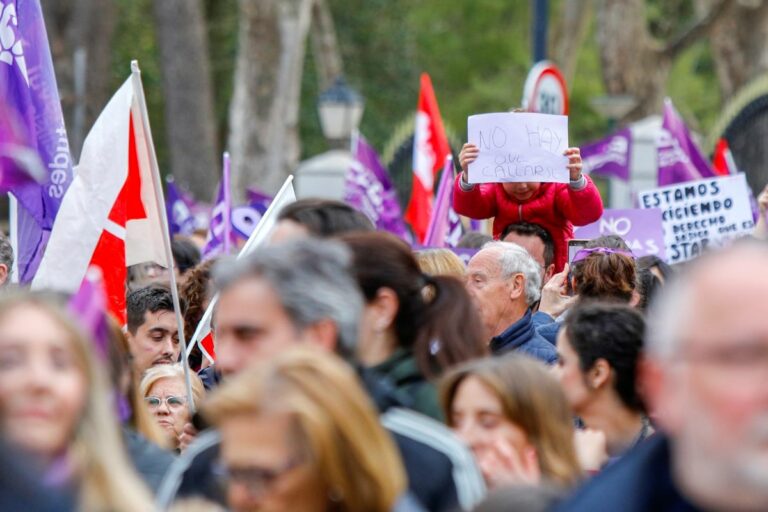 El feminismo de C-LM toma la calle con miles de personas y eleva la voz en defensa de las mujeres