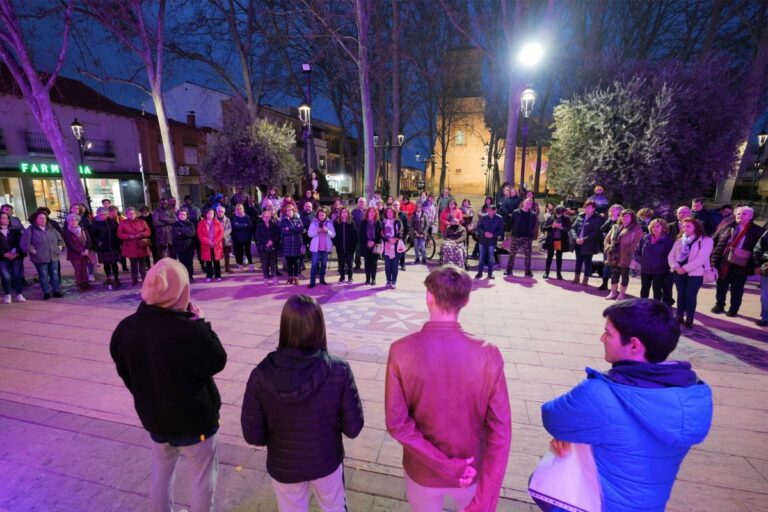 Argamasilla de Alba conmemora el Día Internacional de la Mujer con una concentración y lectura de manifiesto
