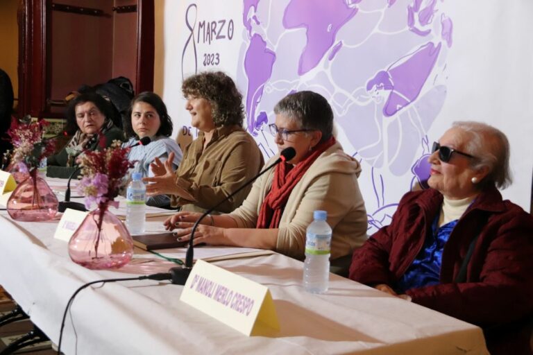 ‘Mujeres mayores e igualdad’, tema central de la mesa redonda del 8M en Manzanares