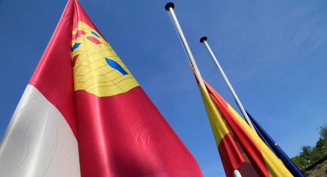 bandera de castilla la mancha