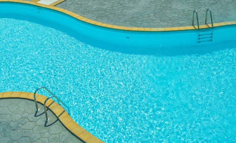 Hallan el cuerpo sin vida de un hombre en una piscina de un pueblo de Toledo