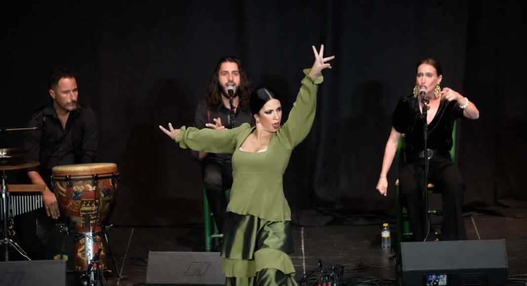 Carmen Álvarez y su grupo deslumbran con el espectáculo flamenco ‘Jerga’