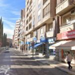 Muere una octogenaria al caer desde el balcón de su vivienda en Puertollano al ceder una barandilla