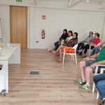 Jesús Gracia imparte una charla en Manzanares para animar a los vecinos a unirse a los programas de voluntariado