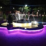El Ayuntamiento de Bolaños ilumina de rosa la fuente del parque por el día mundial del duelo perinatal
