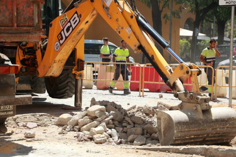 Muere un trabajador tras ser aplastado por una plataforma elevadora en una obra de Ciudad Real