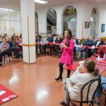 La concejala de Bienestar Social de Argamasilla se reúne con usuarios y familiares del servicio de ayuda a domicilio