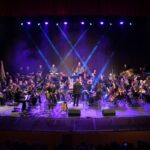 Argamasilla de Alba vibra con el Pop Rock Sinfónico de la Maestro Martín Díaz y Antonio López