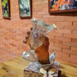 ‘Obra y vida de Manuel Fernández’ repasa en Manzanares la trayectoria plástica de un artista irrepetible