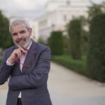 Cultura adquiere el archivo de Lorenzo Caprile, que contiene diseños del manzanareño Manuel Piña