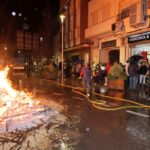 Argamasilla de Alba mantiene viva la tradición de las Hogueras de San Antón a pesar de la lluvia