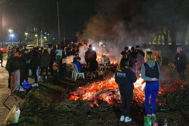 Argamasilla de Alba celebra las hogueras de San Antón con gran éxito de participación