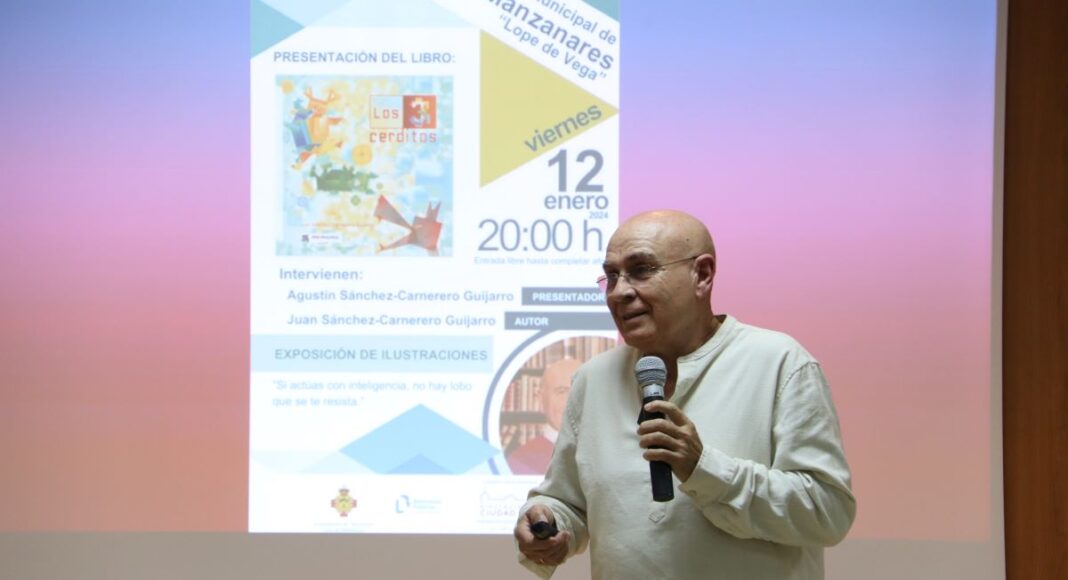 Presentación del libro 'Los 3 cerditos' de Juan Sánchez-Carnerero en Manzanares