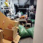 Detenido tras intentar robar casi 30 bolsas de ropa en una tienda de Tarancón