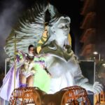 Miles de personas disfrutaron en Manzanares del Concurso Regional de Carrozas y Comparsas