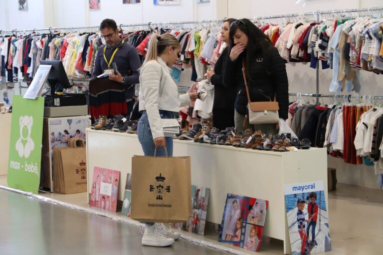 La 17ª Feria del Stock de Manzanares apuesta por el pequeño comercio local