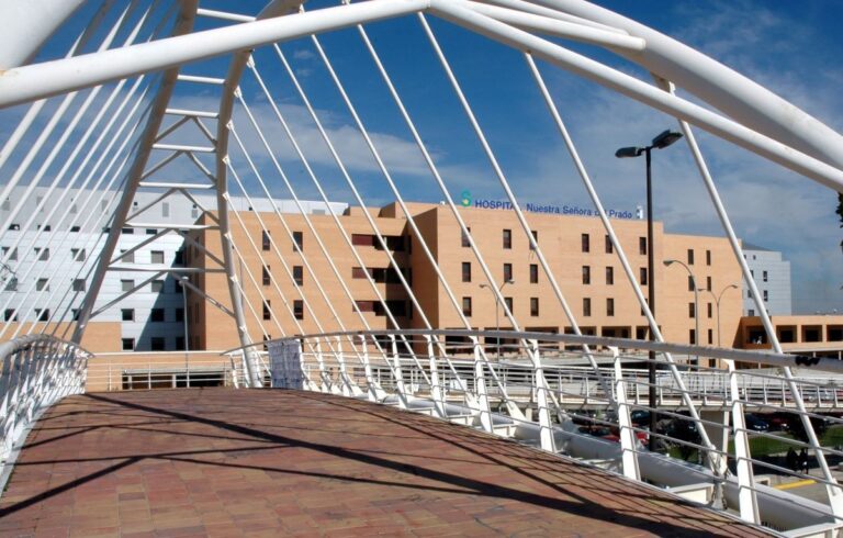 Denuncian una agresión a un vigilante en el Hospital de Talavera tras impedir una grabación en Urgencias