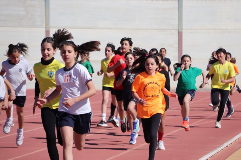 Más de mil niñas y niños participan este año en las Olimpiadas Escolares de Manzanares