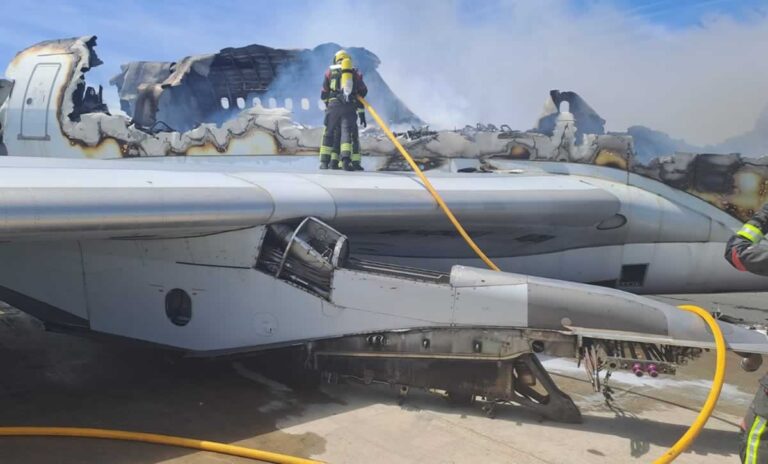 Extinguido un incendio en la cola de un avión en el aeropuerto de Ciudad Real