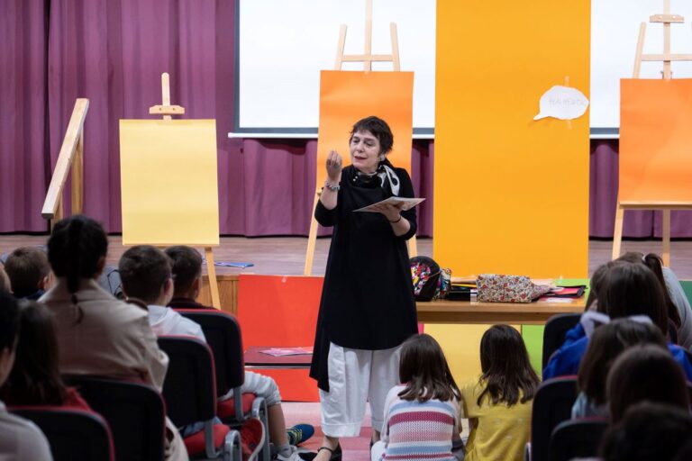 La Biblioteca Municipal Cervantes de Argamasilla de Alba organiza un encuentro con la reconocida ilustradora Violeta Monreal
