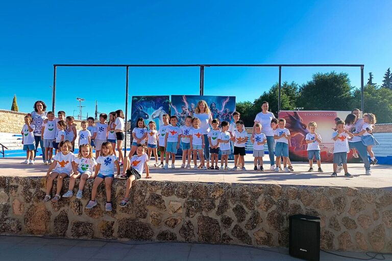 Las Aulas Corresponsables de Argamasilla de Alba cierran el curso con una fiesta en el Auditorio de Verano