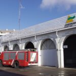 Bomberos combaten un incendio en una nave industrial de Almagro