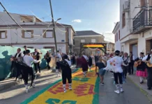Despliegue de tradición y belleza en el Corpus de Porzuna, único en el mundo