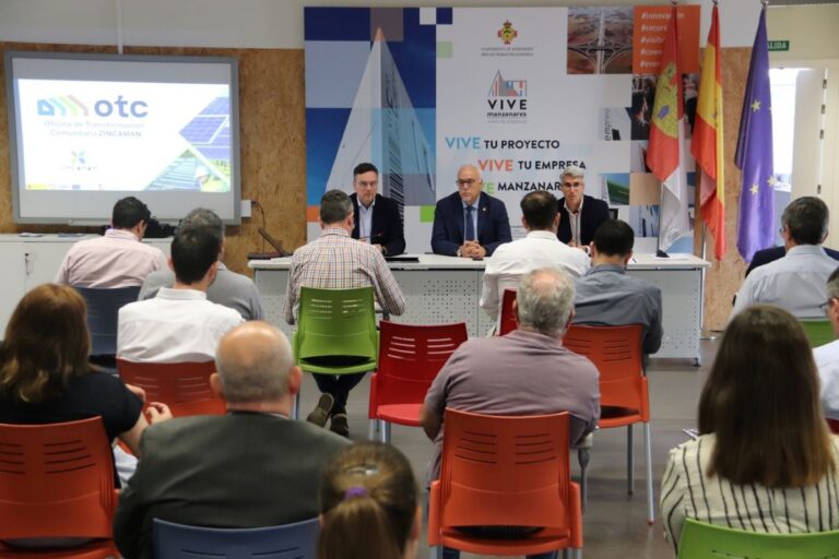 Zincaman presenta en Manzanares la Oficina de Transformación Comunitaria
