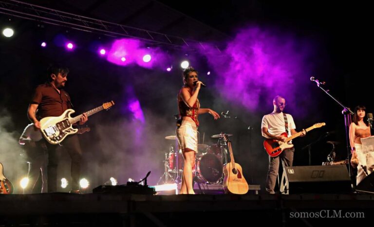 La música y el vino de La Mancha se unen en el ecuador del AirénFest en Campo de Criptana